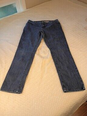 Simply Vera Wang Denim Women's Size 12 Waist 16"  Straight Leg Blue Jean